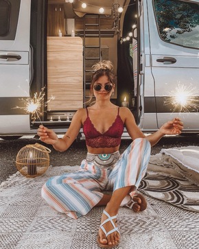 LASCANA setzt innovative Social-Media-Kampagne mit zahlreichen Content Creators um