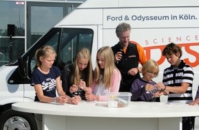 Ford-Werke GmbH: Ford und das Odysseum besiegeln ihre Partnerschaft (mit Bild)