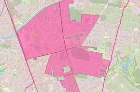 Deutsche Telekom AG: Telekom-Infomobil zum Glasfasernetz in Berlin-Mariendorf