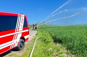 Feuerwehr Beverungen: FW Beverungen: Maschinisten-Lehrgang erfolgreich abgeschlossen / Praxispr&uuml;fung mit anspruchsvoller Wasserf&ouml;rderung