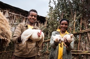 Stiftung Menschen für Menschen: Stiftung Menschen für Menschen - Karlheinz Böhms Äthiopienhilfe / Geschenktipp für Weihnachten: Hühner für Äthiopien - Zukunft schenken