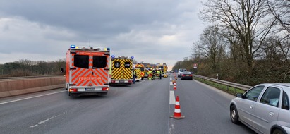 Feuerwehr Dinslaken: FW Dinslaken: Verkehrsunfall mit mehreren PKW auf der A3