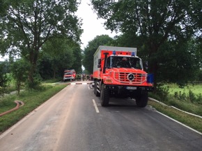 FW-D: Hochwasser in Isselburg [Kreis Borken]
Feuerwehr Düsseldorf unterstützt die Einsatzkräfte vor Ort
