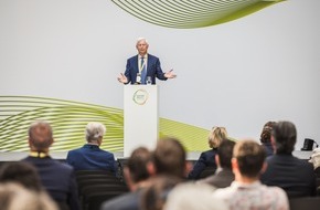 IDM Südtirol: Auftakt zu "Sustainability Days" in Südtirol: Nobelpreisträger Robert Fry Engle empfiehlt Zusammenschluss ländlicher Regionen