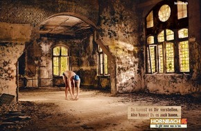 Hornbach Baumarkt AG: Bestes Kampagnen-Foto 2009: Der Schwimmer von Hornbach (mit Bild) / Das Motiv der Baumarktgruppe siegt beim Wettbewerb "obs-Awards 2009 - Die besten PR-Bilder des Jahres" der dpa-Tochter news aktuell