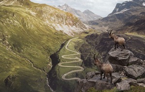 Graubünden Ferien: Alpine Circle vereint Graubünden-Highlights auf einer Tour