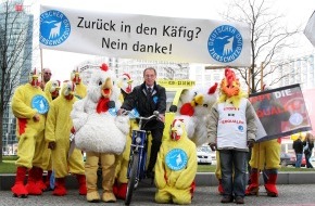 Deutscher Tierschutzbund e.V.: Ländermehrheit tritt Tier- und Verbraucherschutz mit Füßen - Bundesregierung muss Käfigverbot von Legehennen verteidigen