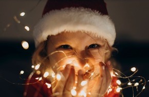 WDR Westdeutscher Rundfunk: WDR Lokalzeit live startet Weltrekordversuch: Größte Weihnachtspolonaise mit der Band Kasalla