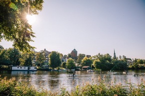 Neu in der Hansestadt Stade. Fitnessparcours auf dem Wasser