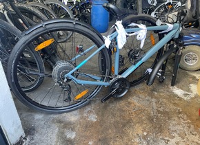 POL-DU: Hochemmerich/Dellviertel: Fahrraddiebstahl - Polizei sucht Zeugen und Fahrradeigent&uuml;mer