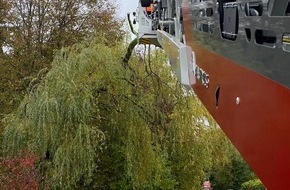 Feuerwehr Sprockhövel: FW-EN: Mehrere Einsätze durch Sturm und auslaufende Betriebsmittel