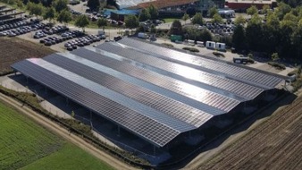 AE Solar: Da Solar-Carport-Regulierungen zunehmend versch&auml;rft werden, st&auml;rkt AESOLAR seine Position mit dem DIBt-zertifizierten Horizon PV-Carport