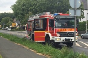 Feuerwehr Dinslaken: FW Dinslaken: Schwerer Verkehrsunfall auf der Ziegelstraße