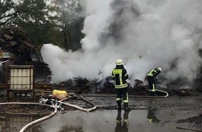 Feuerwehr Schermbeck: FW-Schermbeck: Brennender Wurzelberg musste erneut abgelöscht werden