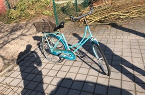 Polizeiinspektion Diepholz: POL-DH: --- Polizei Stuhr sucht Fahrrad-Eigentümer - Unfallflucht in Barnstorf ---