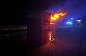 Polizeiinspektion Stade: POL-STD: Unbekannte stecken Altkleidercontainer in Apensen in Brand - Polizei sucht Zeugen - Einbrecher in Stader Gastst&auml;tte