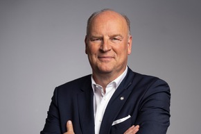 Drei Red Dot Awards 2025: REHAU Window Solutions erhält renommierte Marken- und Produktauszeichnung