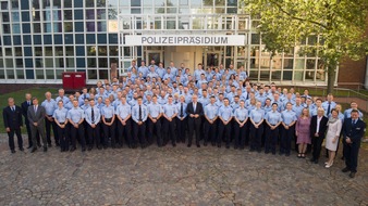 Polizei Dortmund: POL-DO: Polizeipräsident begrüßt 160 neue Polizistinnen und Polizisten