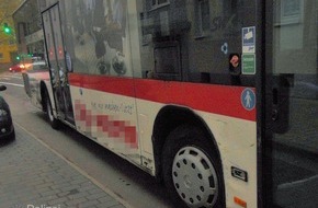 Polizeipräsidium Westpfalz: POL-PPWP: Kaiserslautern: Sprinter prallt Bus in die Seite