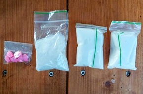 Bundespolizeiinspektion Bad Bentheim: BPOL-BadBentheim: Berauscht Auto gefahren und Drogen dabei