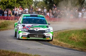 Skoda Auto Deutschland GmbH: Ypern-Rallye Belgien: SKODA Fahrer Andreas Mikkelsen baut WRC2-Tabellenführung weiter aus