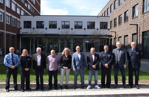 Polizeipräsidium Trier: POL-PPTR: Vier Beamte in den Ruhestand verabschiedet