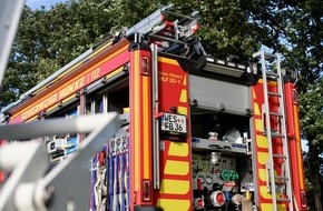 Freiwillige Feuerwehr Hünxe: FW Hünxe: Gemeldeter Verkehrsunfall mit nachfolgendem Einsatz