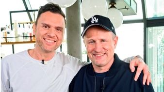 WDR Westdeutscher Rundfunk: Olli Briesch und Michael Imhof sagen &bdquo;Tsch&uuml;ss, 1LIVE&ldquo; und freuen sich auf WDR 2 und WDR 5