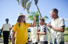 DHL Group: PM: DHL Group feiert 15 Jahre GoTeach, verl&auml;ngert globale Jugend-Partnerschaften bis 2030 / PR: DHL Group marks 15 years of GoTeach, extends global youth partnerships through 2030