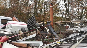 POL-PDNW: Gewerbegebiet Lustadt sowie Parkplatz Rheinaue auf B9 Höhe Hardtwald - Abfalltransportkontrolle der Polizei mit hoher Beanstandungsquote