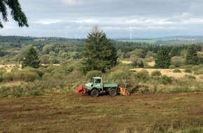 Deutsche Bundesstiftung Umwelt (DBU): DBU: Unimog mit Joystick über den Stegskopf gesteuert