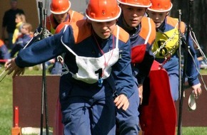 Deutscher Feuerwehrverband e. V. (DFV): Jugendfeuerwehr Oberneukirchen gewinnt Deutsche Meisterschaften in Leipzig / 25 Mannschaften aus ganz Deutschland traten bei CTIF-Bundesentscheid an