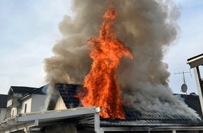 Feuerwehr Bergisch Gladbach: FW-GL: Anbau eines Einfamilienhauses brennt komplett nieder im Stadtteil Hebborn