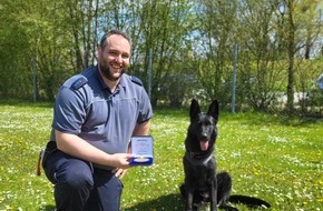 Hauptzollamt Landshut: HZA-LA: Erfolgreiches Zollteam Rauschgiftspürhund Cati erhält goldene Medaille