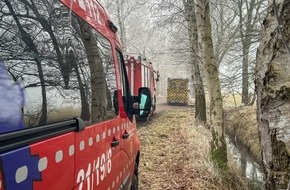 Feuerwehr Flotwedel: FW Flotwedel: Feuerwehr Offensen unterstützt Rettungsdienst bei Patientenrettung