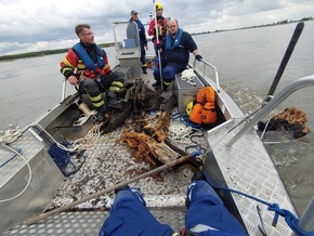 THW LVBEBBST: THW hilft beim Oderhochwasser: Scheitelwelle zieht durch