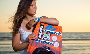 Panasonic Deutschland: Europameisterin Sabrina Lutz kitet mit Panasonic / Mit der GH3 und der ActionCam HX-A500 perfektioniert die Kitesurferin Tricks und Sprünge (FOTO)