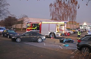 Polizei Mettmann: POL-ME: 54-jähriger Motorroller-Fahrer bei Verkehrsunfall schwer verletzt - Monheim am Rhein - 2011126