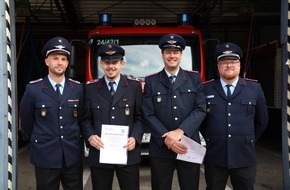 Freiwillige Feuerwehr Hamb&uuml;hren: FW Hamb&uuml;hren: 160 Jahre Feuerwehrdienst gew&uuml;rdigt / Kameradschaftsabend mit Bef&ouml;rderungen und besonderen Ehrungen