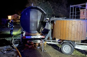 Feuerwehr Detmold: FW-DT: Mobile Sauna brennt im Ortsteil Bentrup-Loßbruch