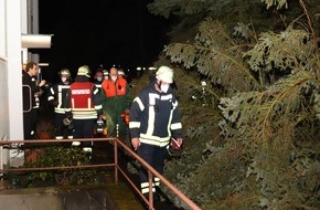 Kreisfeuerwehrverband Lüchow-Dannenberg e.V.: FW Lüchow-Dannenberg: Sturm Zeynep ++ Verwüstung mit Ansage in ganz Lüchow-Dannenberg ++ mehr als 200 Feuerwehreinsätze in 16 Stunden