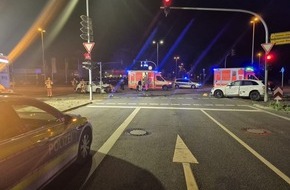 Polizeiinspektion Hildesheim: POL-HI: Schwerer Verkehrsunfall nach Ampelmissachtung
