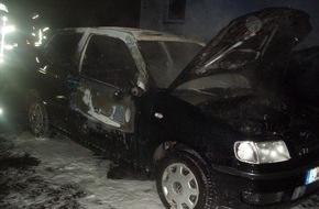 Polizeiinspektion Nienburg / Schaumburg: POL-NI: PKW brennt vollständig aus -Bild im Download-
