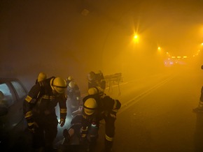 FW-AR: Erfolgreiche Einsatzsimulation im Arnsberger Altstadttunnel