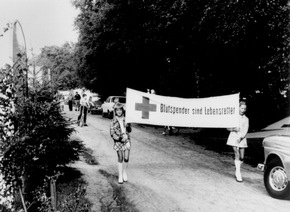 75 Jahre DRK-Blutspendedienst West: Pionier der fl&auml;chendeckenden Blutversorgung in Deutschland