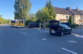 Feuerwehr Helmstedt: FW Helmstedt: Verkehrsunfall Kreuzungsbereich Wittenberger Strase / Leipziger Straße