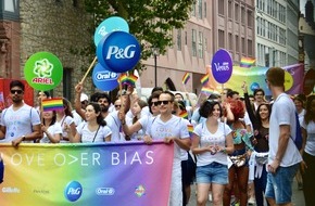 Procter & Gamble Germany GmbH & Co Operations oHG: Chancengleichtheit für LGBT*IQ: Procter & Gamble erhält Global Leader Network Award der PROUT AT WORK Foundation