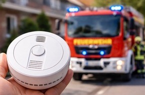 Kreisfeuerwehrverband Dithmarschen: FW-HEI: Rauchmelder rettet Familie in B&uuml;sum - kleines Ger&auml;t mit gro&szlig;er Wirkung