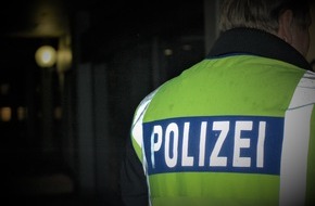 Polizei Paderborn: POL-PB: Polizeieinsatz gegen Drogendealer in der Innenstadt - Acht Strafanzeigen