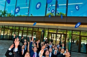 DVAG Deutsche Vermögensberatung AG: Erfolgreiche Kooperation der Deutschen Vermögensberatung (DVAG) mit der Fachhochschule der Wirtschaft (FHDW): Dualer Studiengang startet in Marburg (BILD)
